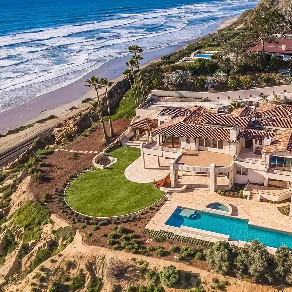 Del Mar coastal town in California